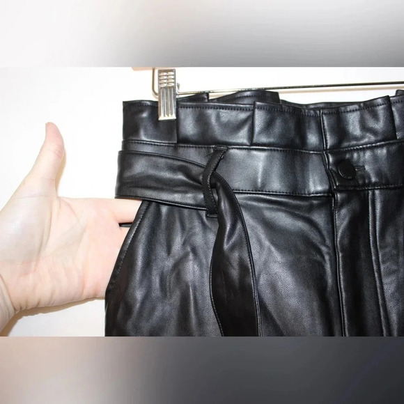 NWT Abercrombie Ultra Hi Rise Faux-Leather Paperbag Belted Pants Size Medium R - Picture 7 of 11